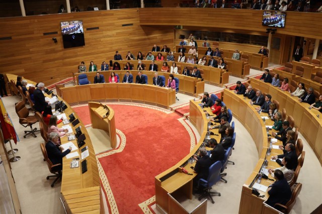 Santalices anima a blindar o Parlamento de Galicia fronte á “convulsión” na procura dunha “política útil” para a xente